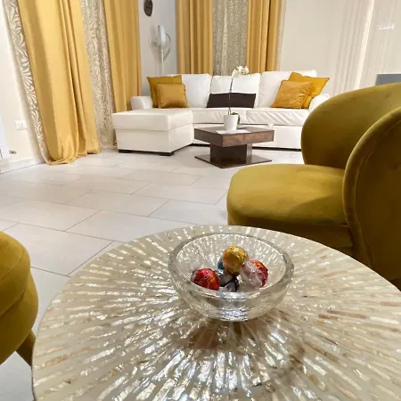 Glam House & Boat Salerno
