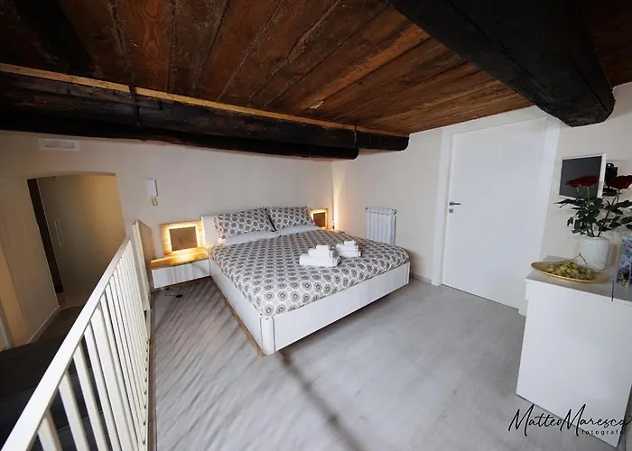 Glam House & Boat 萨莱诺